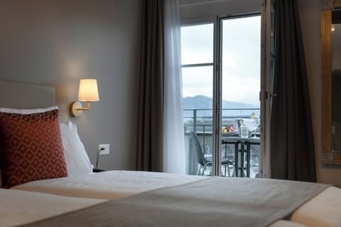 Double Room, Balcony, River View (21m²) | In-room safe, desk, blackout drapes, free WiFi