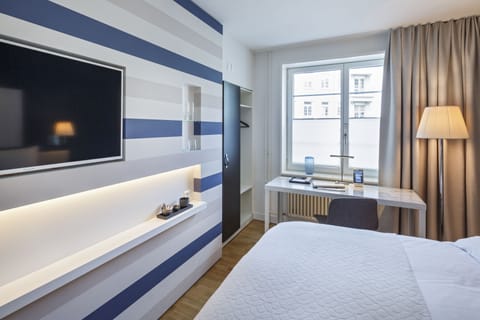 Standard Twin Room | Premium bedding, minibar, in-room safe, desk