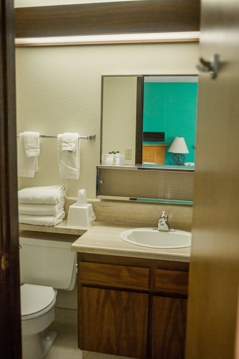 Double Room | Bathroom sink