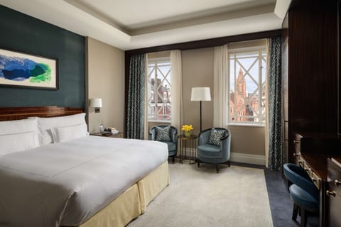 Grand Room (Grand) | Hypo-allergenic bedding, free minibar items, in-room safe, desk