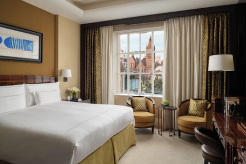 Grand Room (Grand) | Hypo-allergenic bedding, free minibar items, in-room safe, desk