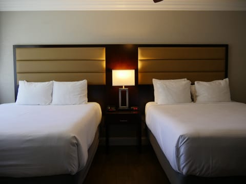 Deluxe Double or Twin Room, 2 Queen Beds, Non Smoking | Desk, laptop workspace, blackout drapes, soundproofing