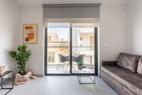 Design Apartment | Living area | Smart TV