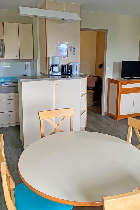 Standard - Studio 4 people | Private kitchen | Fridge, microwave, stovetop, dishwasher