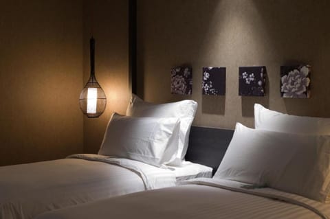 Superior Twin Room | Premium bedding, minibar, in-room safe, desk