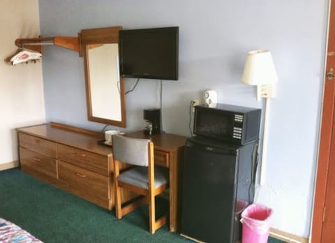 Standard Double Room | Mini-refrigerator