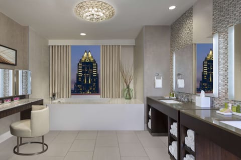 Presidential Suite, 1 King Bed, Accessible (3x3 Shower) | Bathroom | Combined shower/tub, free toiletries, hair dryer, towels