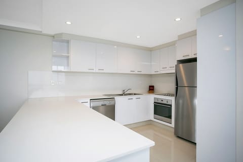 2 Bedroom Deluxe | Private kitchen | Full-size fridge, microwave, stovetop, dishwasher