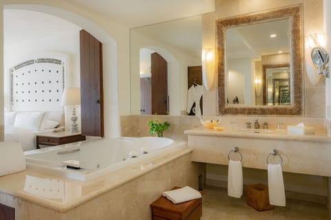 Marquis Presidential Suite | Bathroom | Separate tub and shower, jetted tub, designer toiletries, hair dryer