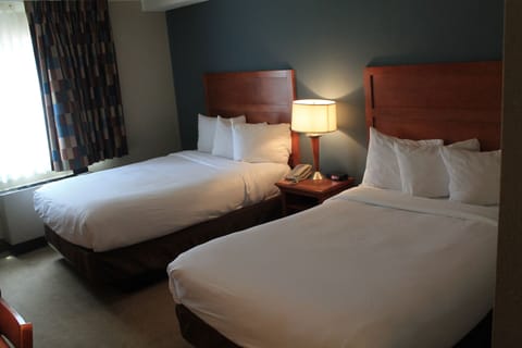 Coral Reef Deluxe Room, 2 Doubles, Smoking | Desk, blackout drapes, free WiFi, bed sheets