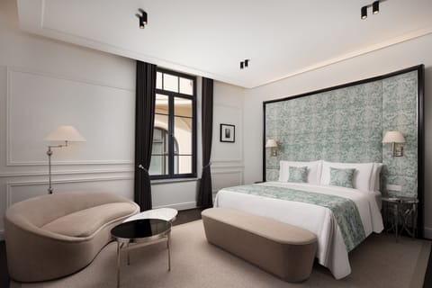 Junior Suite, 1 Bedroom, Non Smoking, Corner | Frette Italian sheets, premium bedding, memory foam beds, minibar