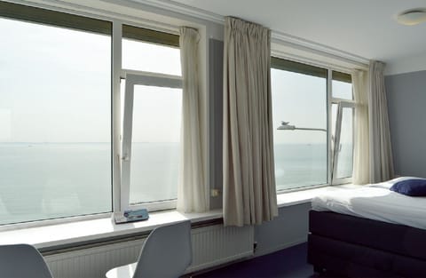 Superior Double Room, 2 Twin Beds, Sea View (2) | In-room safe, blackout drapes, cribs/infant beds, free WiFi