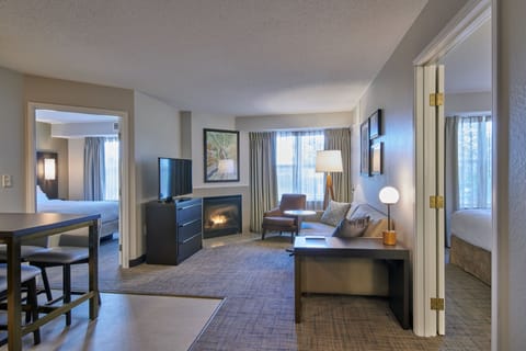 Suite, 2 Bedrooms, Fireplace | Hypo-allergenic bedding, individually furnished, desk, laptop workspace