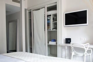 Standard Double Room, Balcony | Wardrobe