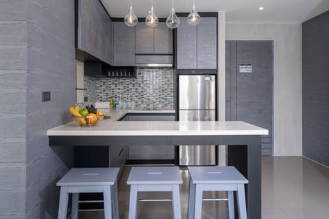 Exclusive Condo | In-room dining