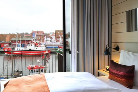 Comfort Double Room | Premium bedding, minibar, in-room safe, desk