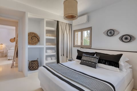 Villa, 4 Bedrooms, Private Pool, Sea View (Almyra) | Egyptian cotton sheets, premium bedding, memory foam beds, in-room safe