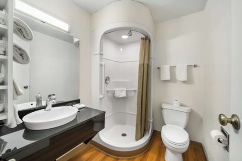 Shower, free toiletries, towels, soap