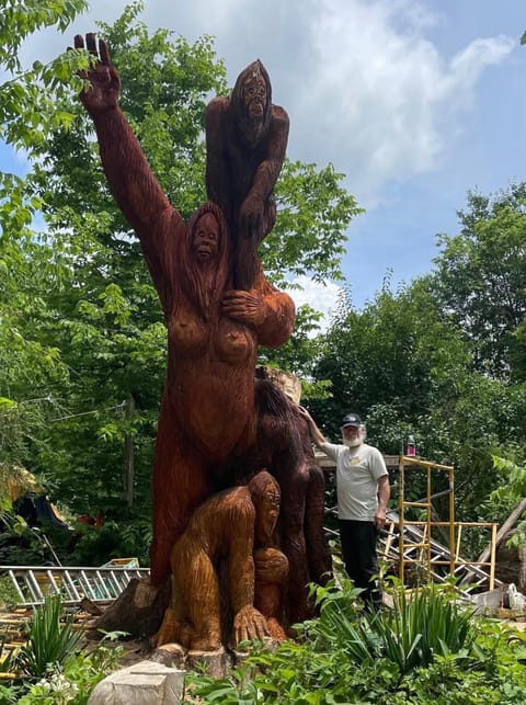 Visit Tom Johnson at the Rock shop in Locust Grove 