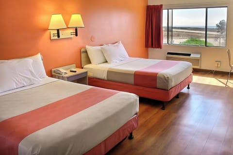 Desk, blackout drapes, free WiFi, bed sheets