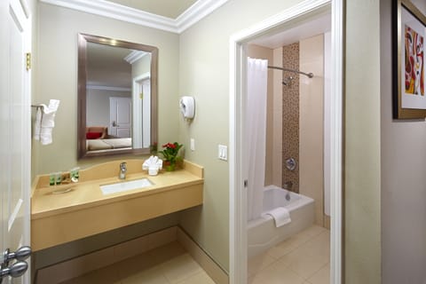 Separate tub and shower, eco-friendly toiletries, hair dryer, towels