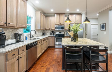 Open Kitchen & Living