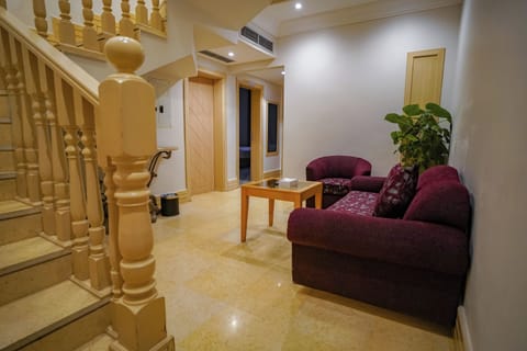 Villa, 5 Bedrooms | In-room safe, iron/ironing board, free WiFi