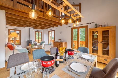 Dining area & Living room