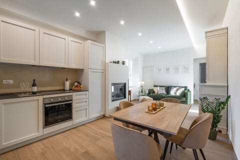 Autumn, Kitchen, Spring, Summer