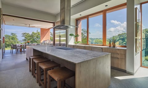 Suite, 6 Bedrooms (Casa Las Olas Residence) | Dining room