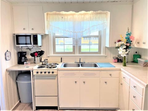 Fully Equiped Kitchen