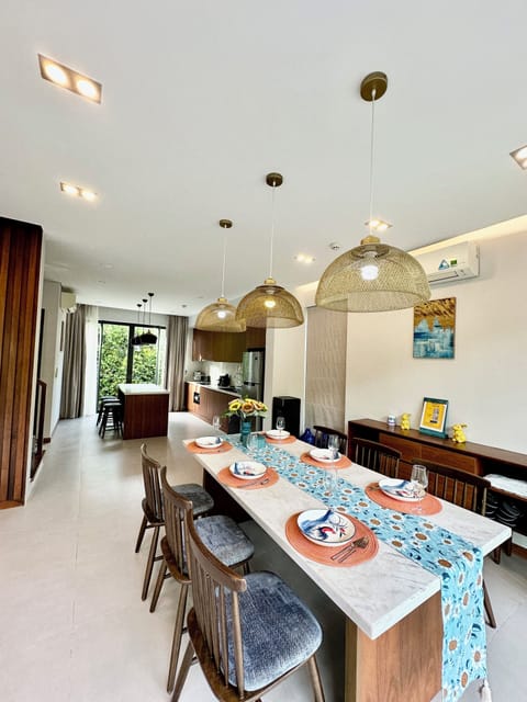 Signature Villa, 4 Bedrooms | Private kitchen | Full-size fridge, microwave, stovetop, dishwasher