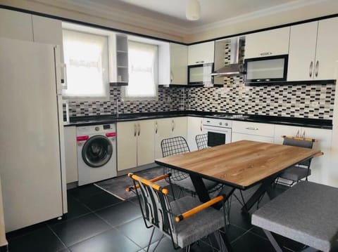 Standard Apartment, 2 Bedrooms, Garden Area | Private kitchen | Fridge, oven, stovetop, dishwasher