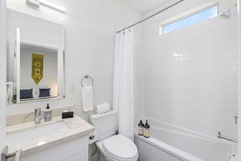 Classic Single Room | Bathroom | Hair dryer