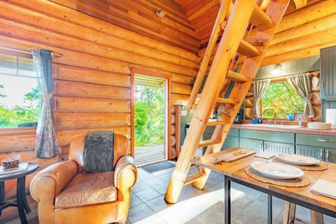 House (1 Bedroom) | Interior