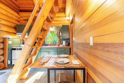 House (1 Bedroom) | Interior