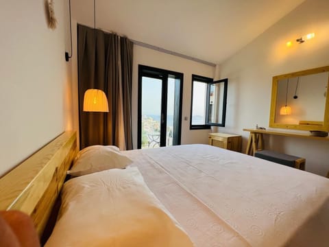 Classic Double Room, 1 Bedroom, Sea View | Egyptian cotton sheets, premium bedding, free minibar items