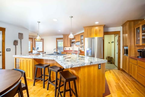 Kitchen - Main Level