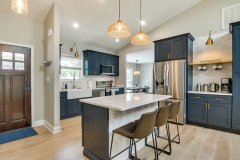 House (4 Bedrooms) | Interior