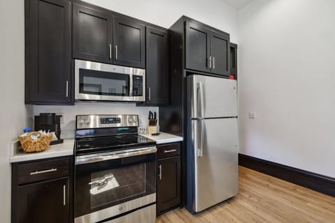 Apartment (1 Bedroom) | Private kitchen | Microwave, oven, stovetop, dishwasher