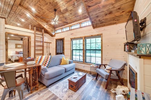 House (1 Bedroom) | Interior