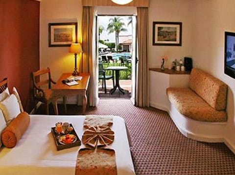 32-inch LED TV with cable channels, TV