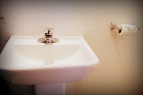 Junior Double Room | Bathroom sink