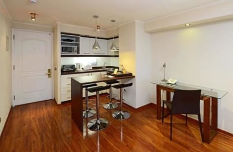 Superior Apartment, 1 Bedroom | Minibar, in-room safe, desk, blackout drapes