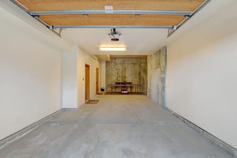 Tandom Garage Fits 2 Vehicles