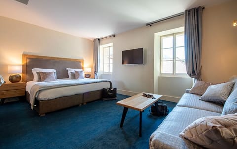 Superior Double or Twin Room | Premium bedding, minibar, in-room safe, individually decorated