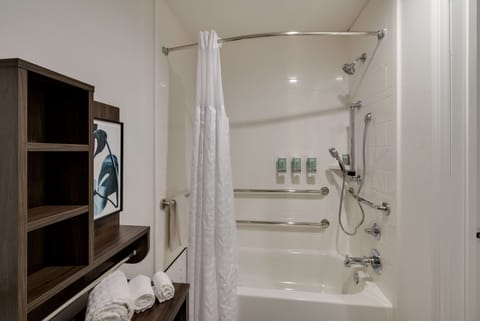 Suite, 1 King Bed, Accessible, Kitchenette | Bathroom | Combined shower/tub, free toiletries, hair dryer, towels