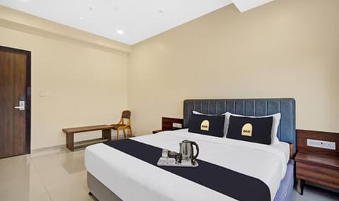 Egyptian cotton sheets, premium bedding, in-room safe, free WiFi