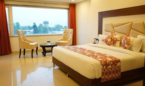 Deluxe Room | Egyptian cotton sheets, premium bedding, in-room safe, free WiFi