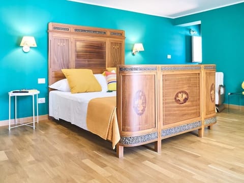 Comfort Room (Villa Piccolo) | Premium bedding, down comforters, pillowtop beds, in-room safe